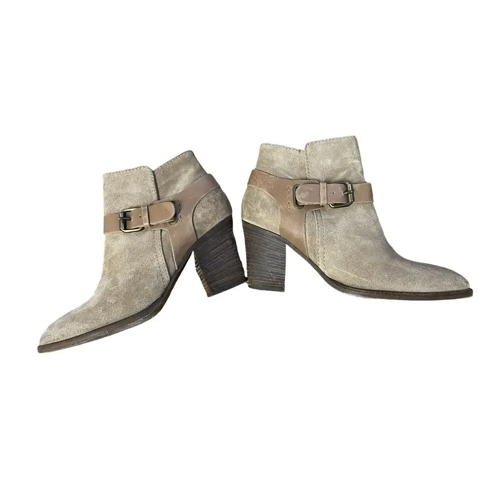 Aquatalia Fran Chelsea Buckle Bootie Beige Suede Leather Made In Italy Size 8.5